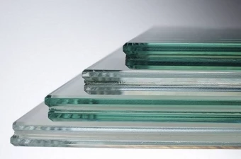 Чим відрізняється триплекс від загартованого скла?