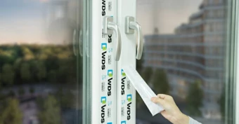 Як зняти плівку з вікна?