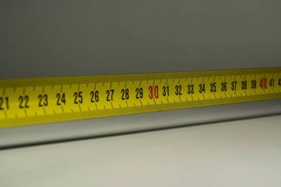 Как замерить проем под установку пластикового окна?