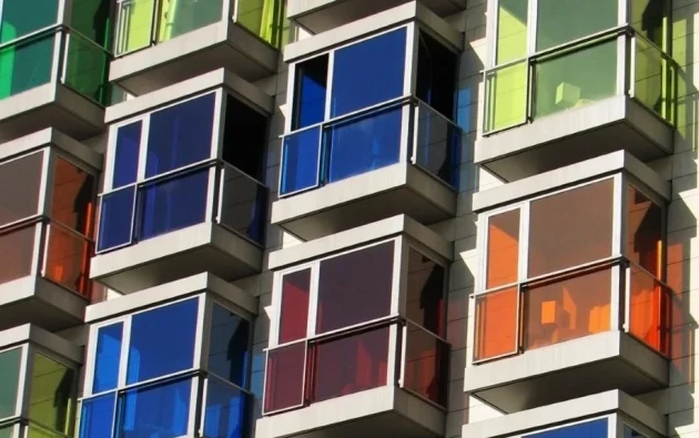 Тонування склопакета плівкою для захисту від сонця 1