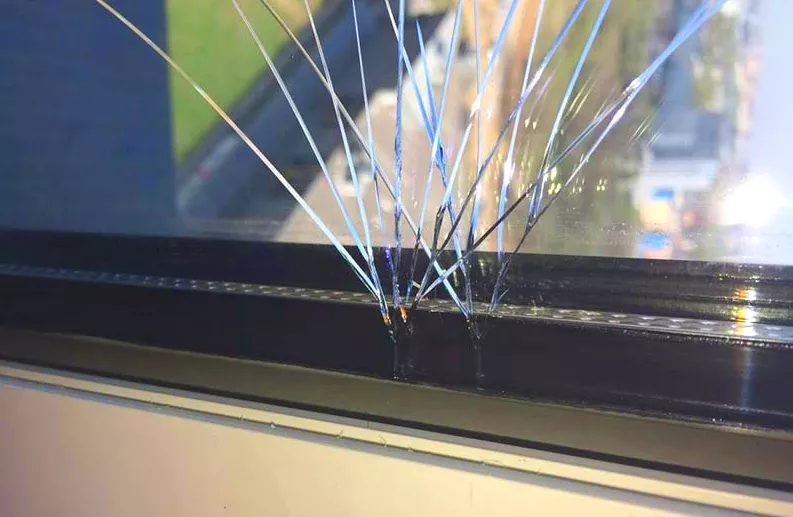 термошок стеклопакета