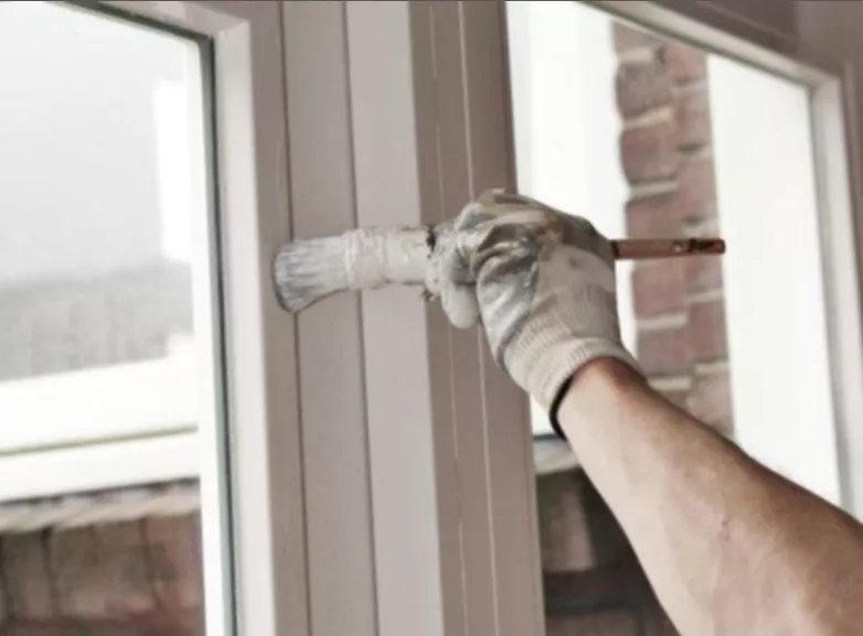 покраска окна пластикового